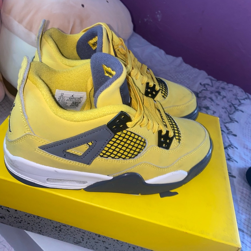 Jordan Lightning 4s